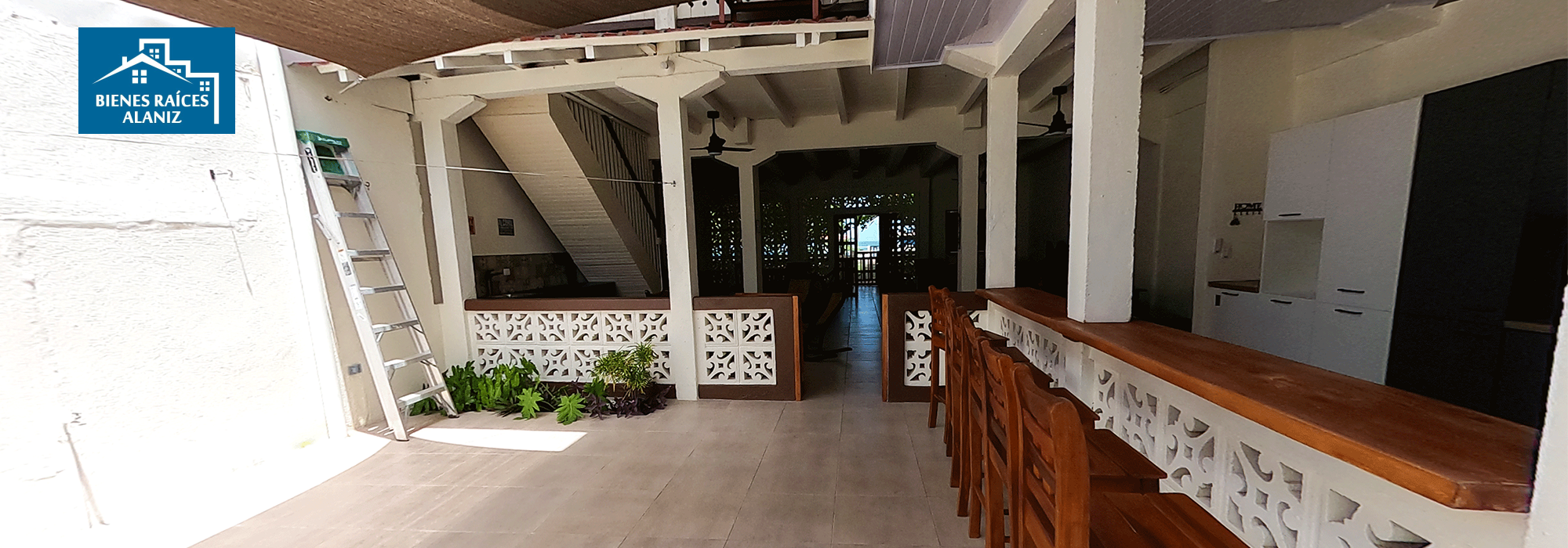 ¡Vive la Vida en Poneloya, con esta espectacular Casa de playa de dos Plantas! – AA